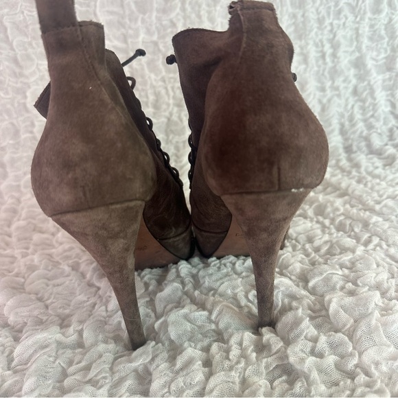 ⭐️ Elizabeth & James Moxy Brown Suede Lace-Up Platform High Heel Booties 8 - Picture 6 of 12